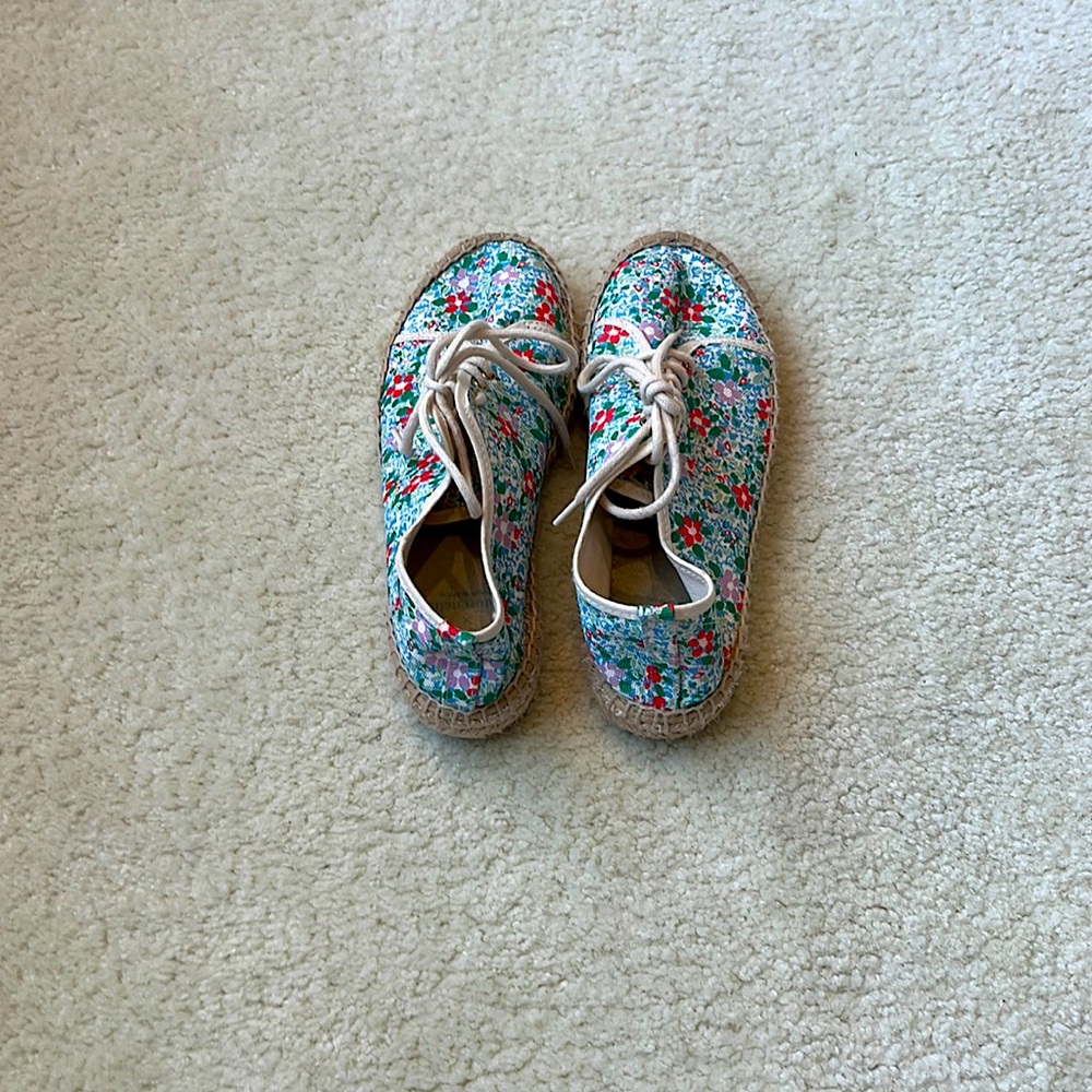 Kids shoes